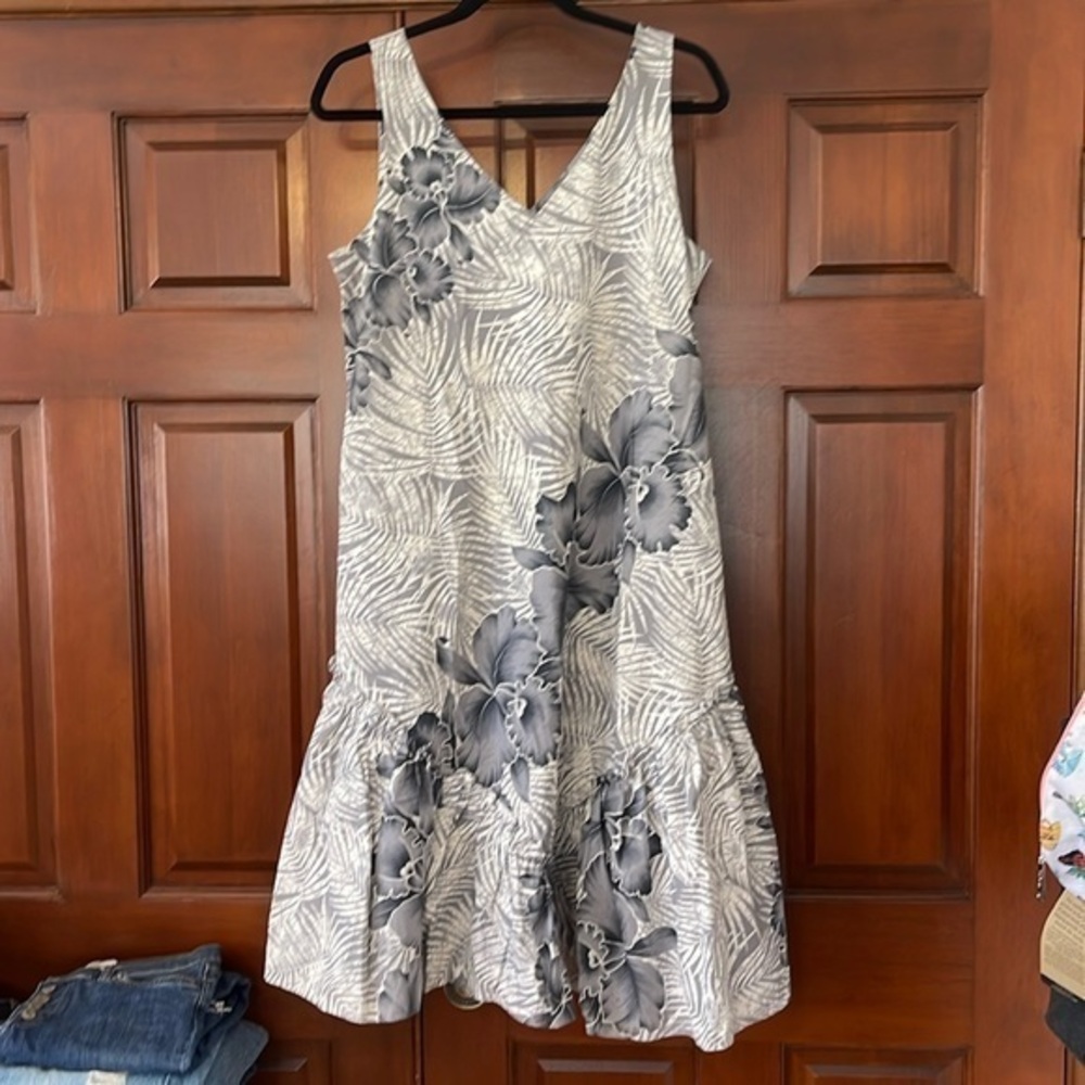 Royal Creations Hawaii dress Medium